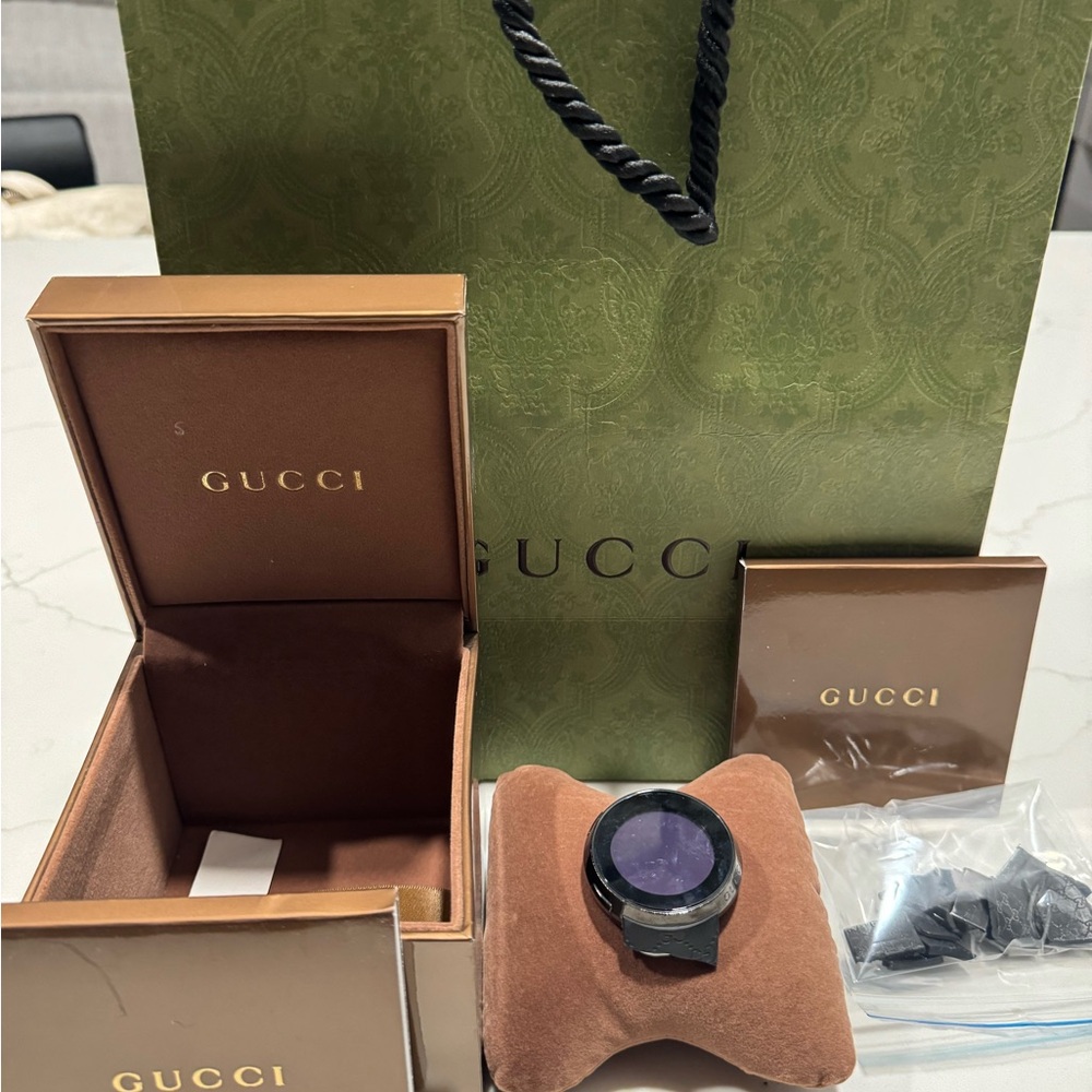 Gucci Black Watch with Packaging- I-Gucci